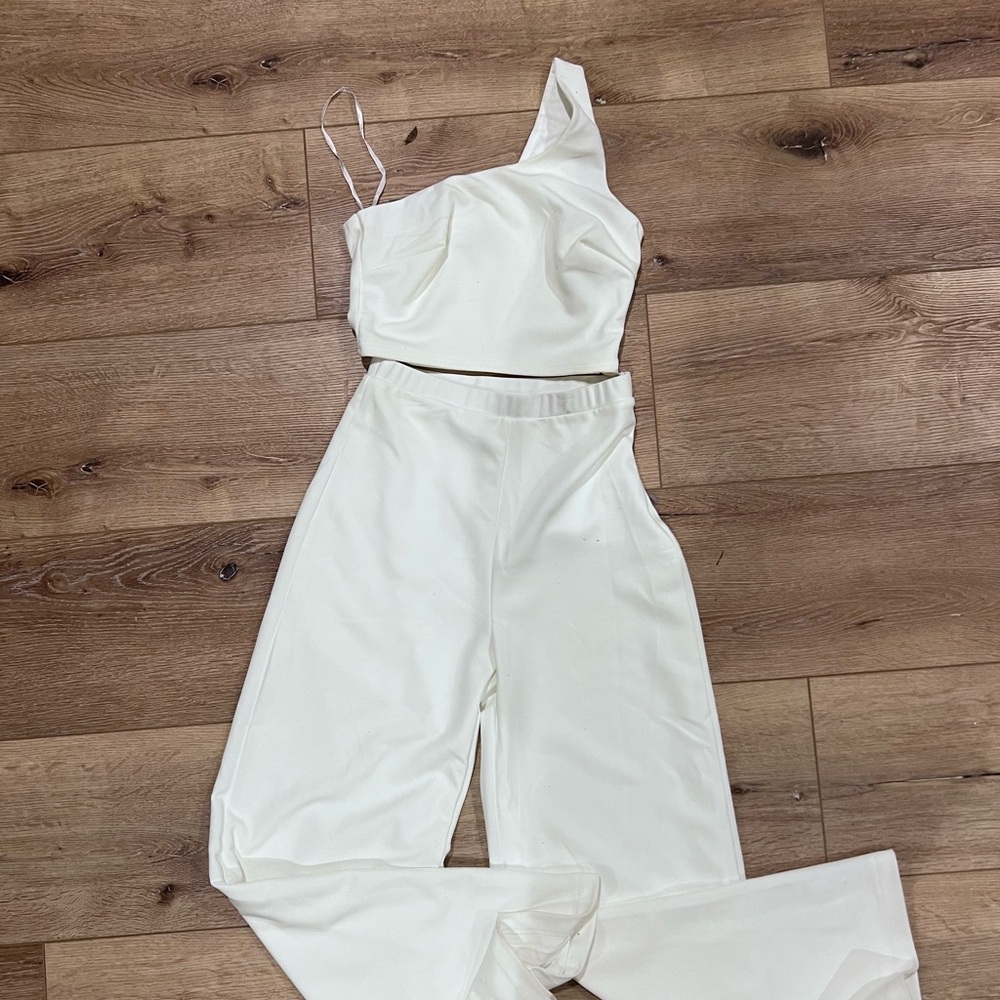 One shoulder 2 piece outfit